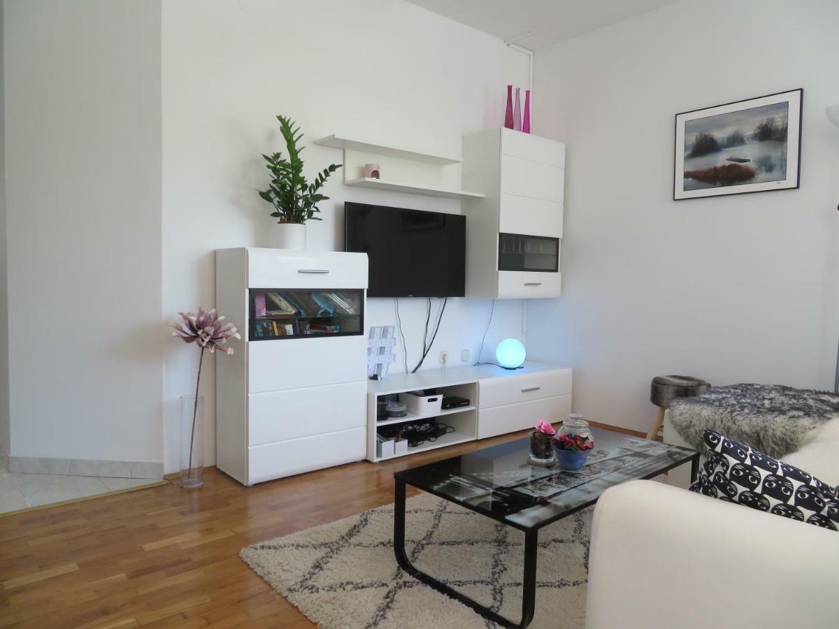 Apartman Eli 罗维尼 外观 照片